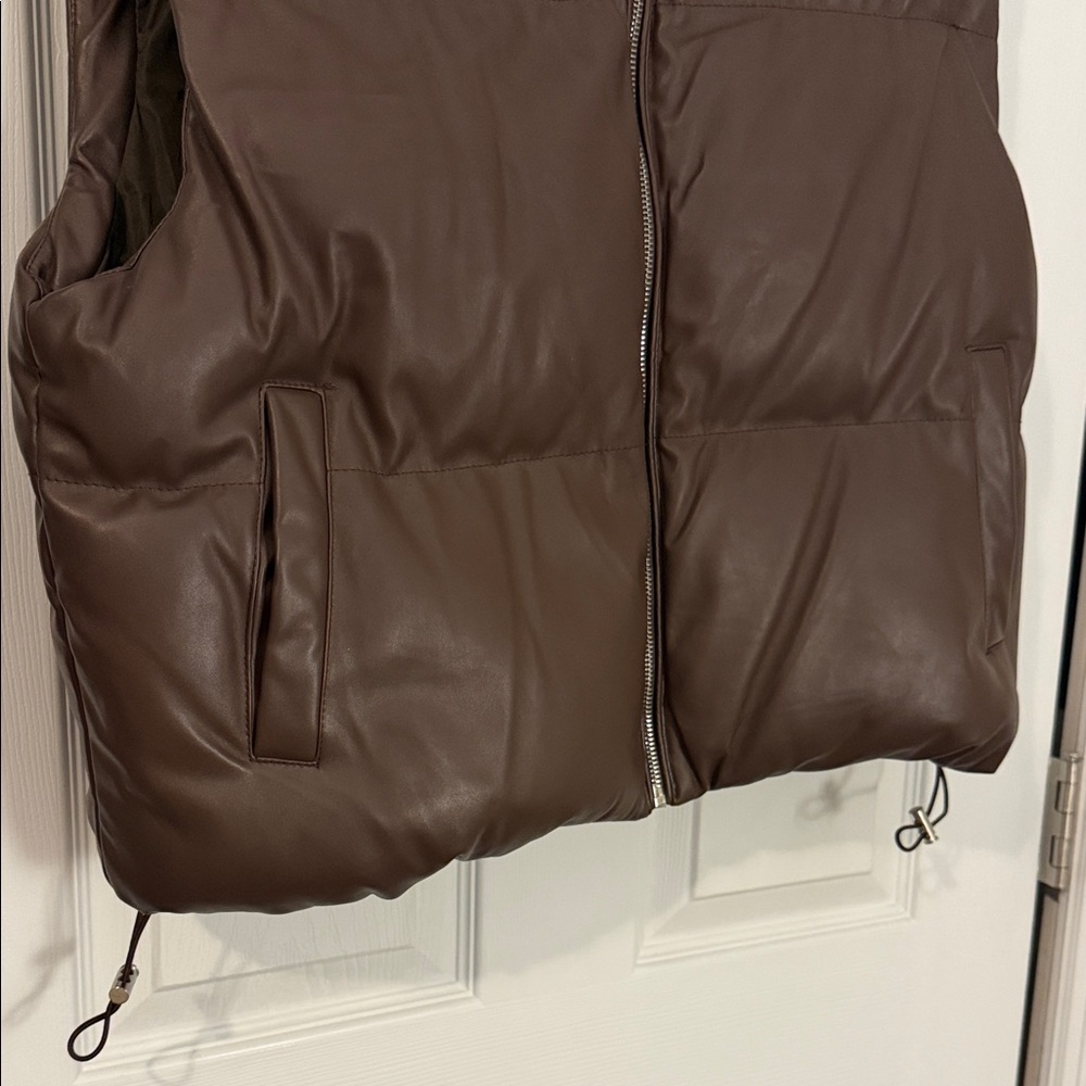 Puffer Vest - Picture 2 of 3
